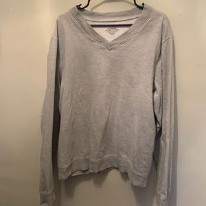 Save Khaki United v-neck sweater